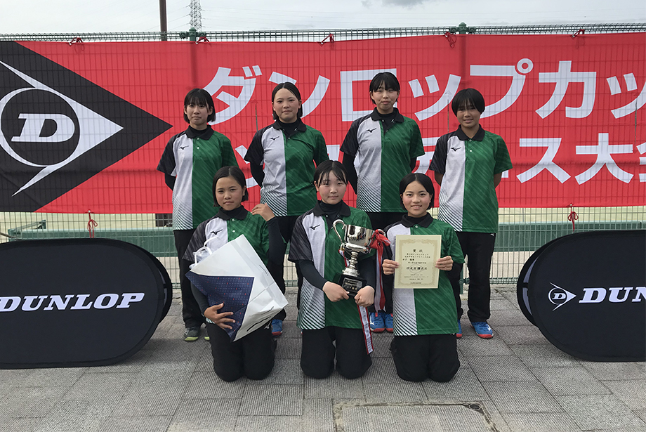 女子優勝 山陽学園中学校（岡山）